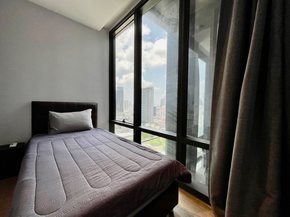 ให้เช่า ASHTON SILOM , 2 ห้องนอน ใกล้ BTS Chong Nonsi