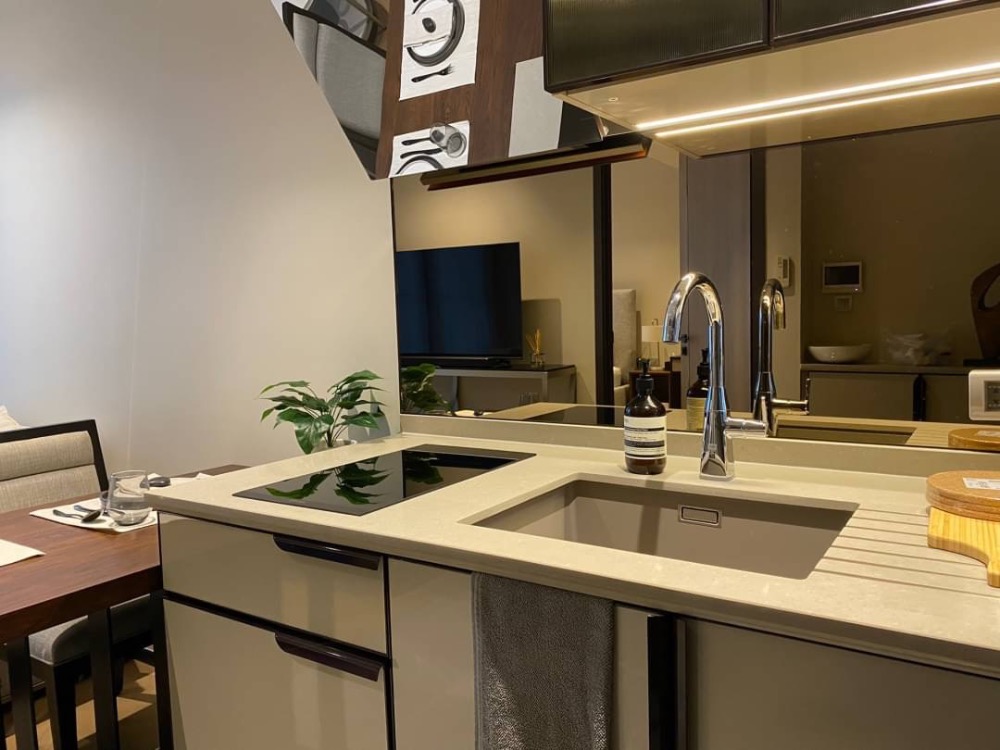 ✨ 👍For sale with tenant til July 24, rental price 32,500 baht, 1 bedroom at Reserve 61, place resort style in Ekamai