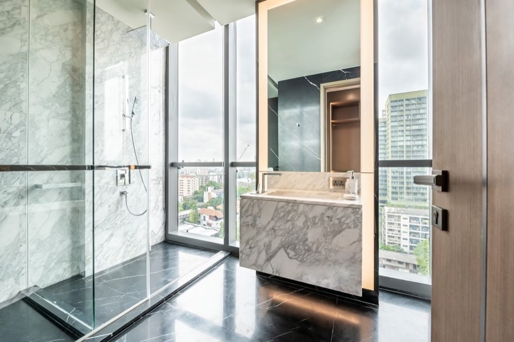 ให้เช่า Monument Thonglor, 2 bedrooms near BTS Thonglor