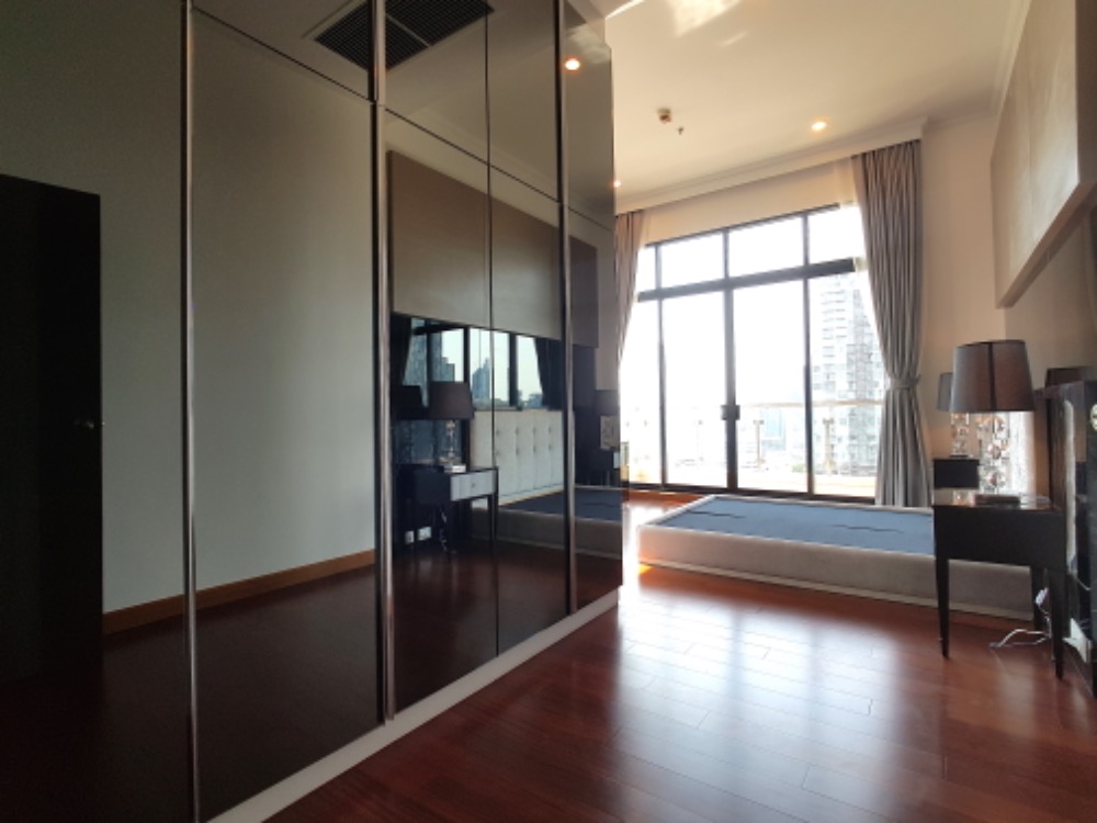 ให้เช่า SUPALAI ELITE SATHORN-SUANPLU , 4 ห้องนอน ใกล้ BTS Chong Nonsi