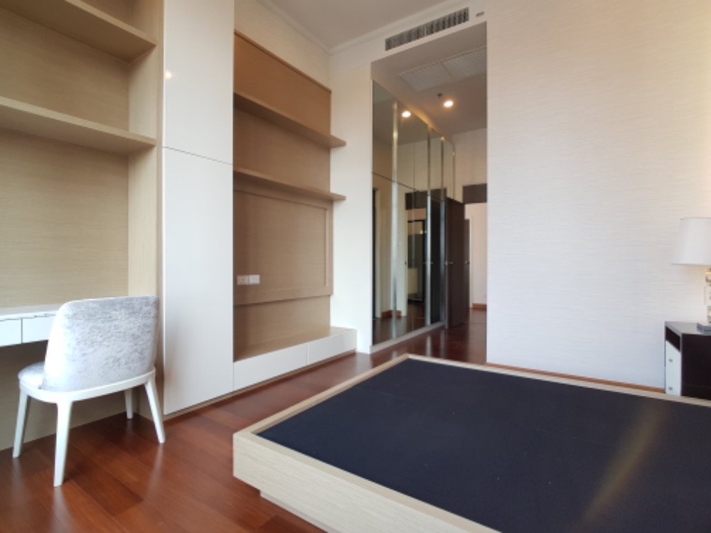 ให้เช่า SUPALAI ELITE SATHORN-SUANPLU , 4 ห้องนอน ใกล้ BTS Chong Nonsi