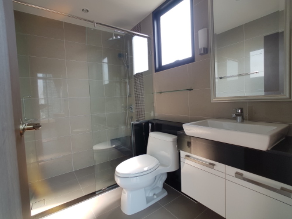 ให้เช่า SUPALAI ELITE SATHORN-SUANPLU , 4 ห้องนอน ใกล้ BTS Chong Nonsi