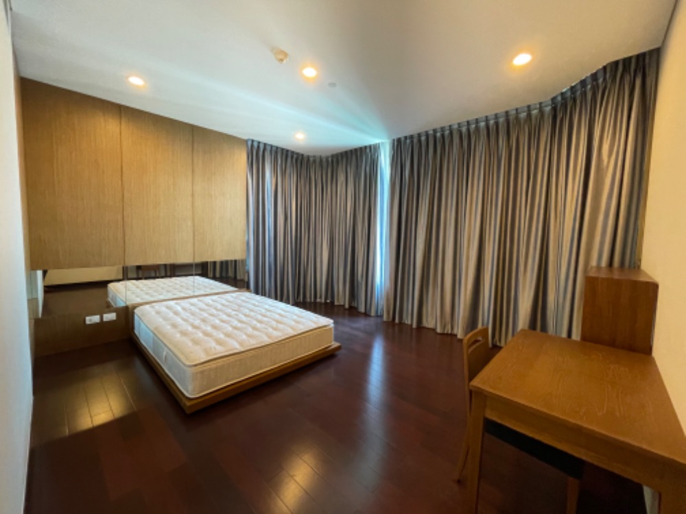 ให้เช่า THE PARK CHIDLOM ,4ห้องนอน ใกล้ BTS ชิดลม