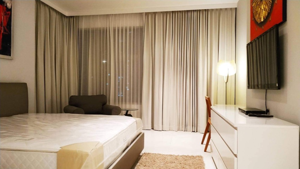 ให้เช่า 185 Rajadamri , 2 ห้องนอน ใกล้ BTS Rajadamri