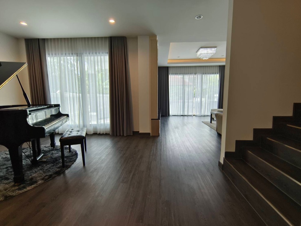 Brand new home for sale with tenant rental 150k til July 24 , near BTS Ekamai