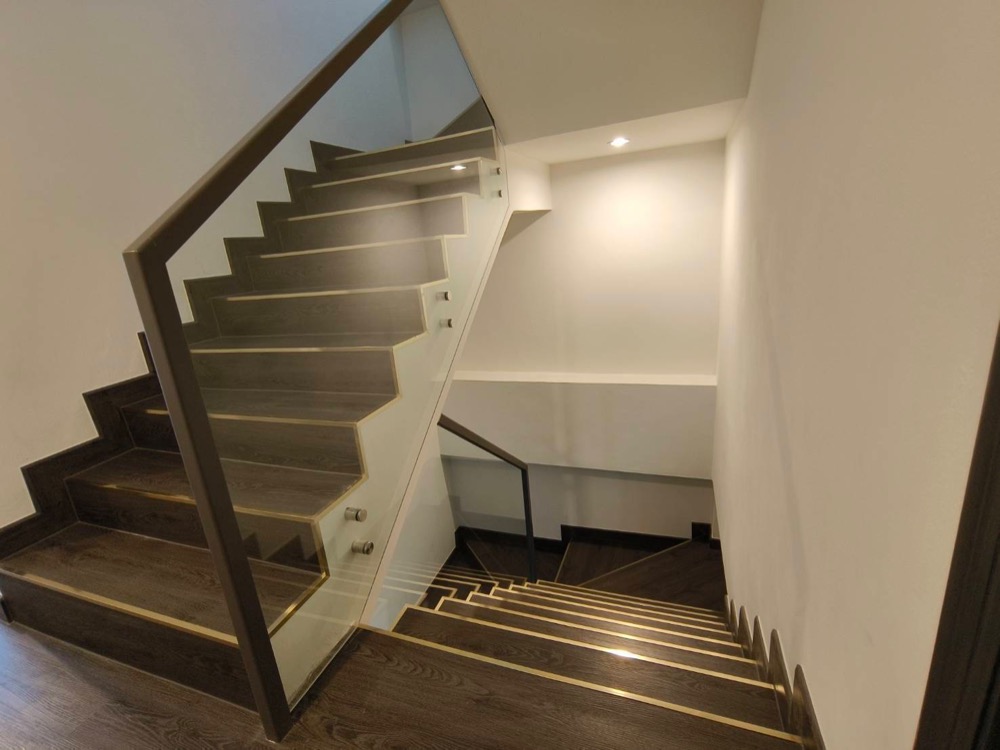 Brand new home for sale with tenant rental 150k til July 24 , near BTS Ekamai