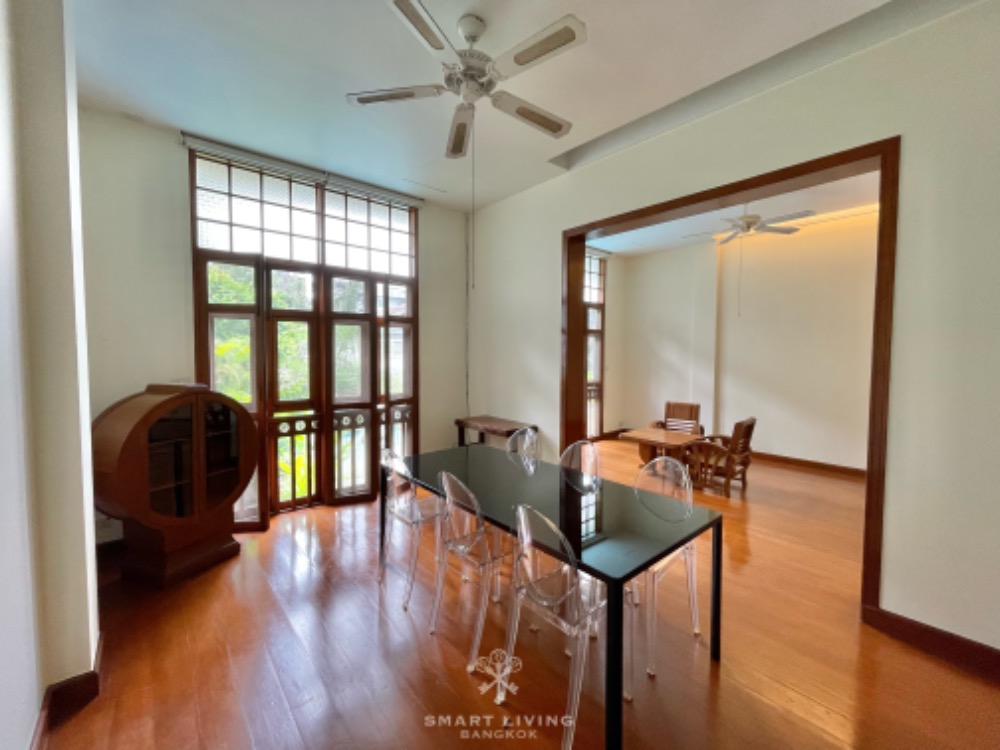 ✨ 👍For rent Townhouse 3 bedrooms with shared pool , near BTS Thonglor