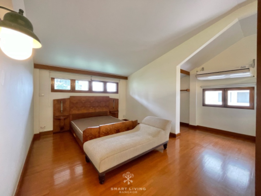 ✨ 👍For rent Townhouse 3 bedrooms with shared pool , near BTS Thonglor