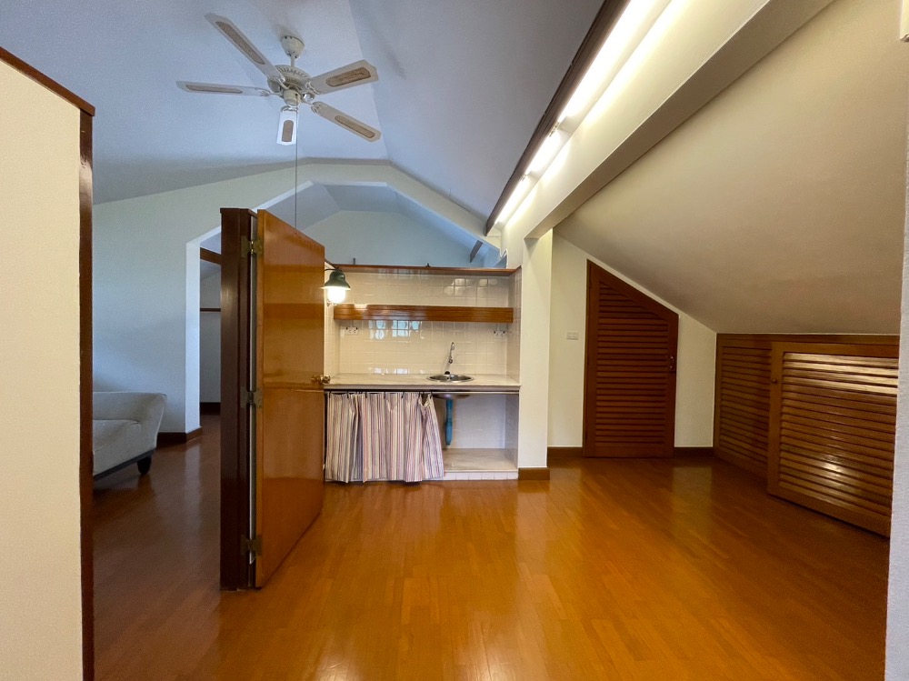 ✨ 👍For rent Townhouse 3 bedrooms with shared pool , near BTS Thonglor