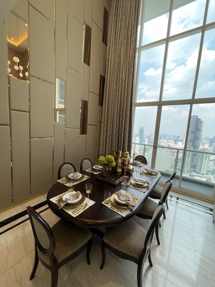 For rent Menam Residence ,penthouse ,4 bedrooms ,luxury interiors by developer near BTS Saphan Taksin