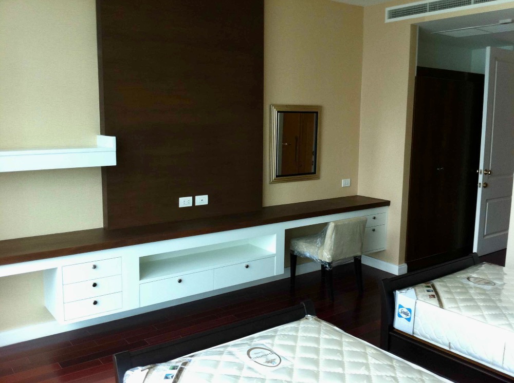 ✨👍🏻For rent Athenee Residence, 3 bedrooms near BTS Ploenchit.