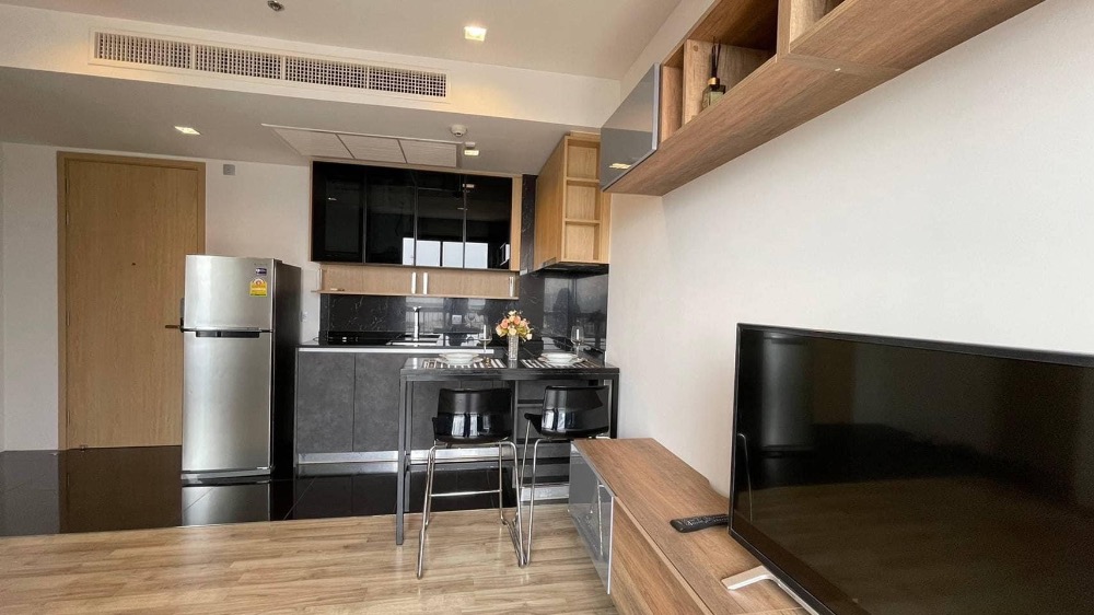 👍For sale with tenant rental 23k til Aug 24, 1 bedroom, corner unit near BTS and Jatujak park
