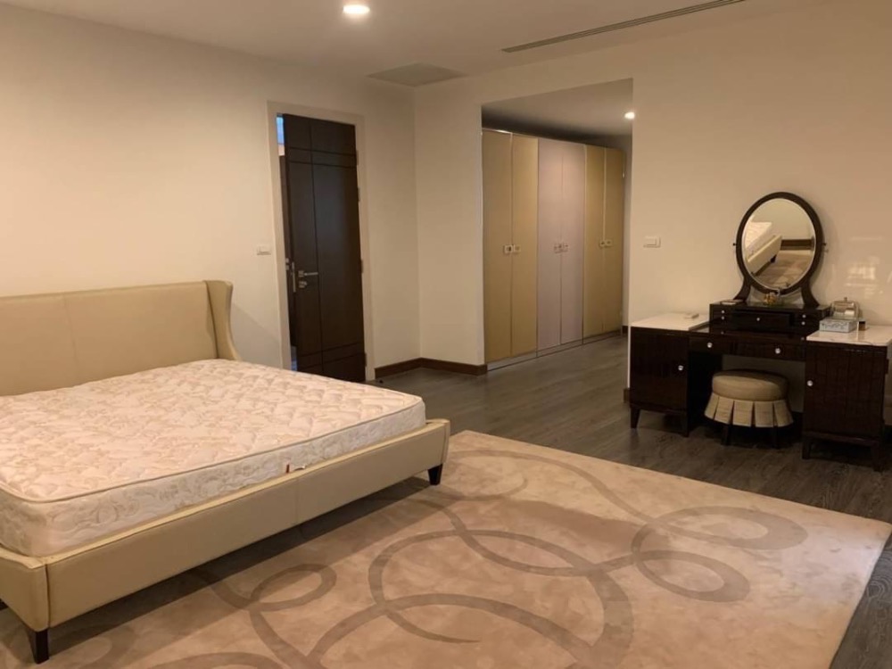 ให้เช่า The Crest Ruamrudee  , 3 ห้องนอน ใกล้ BTS เพลินจิต