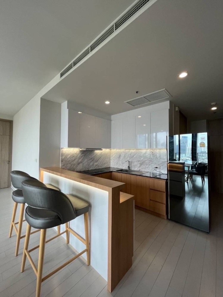 เช่า/ขาย NOBLE PLOENCHIT , 3 ห้องนอน ใกล้ BTS เพลินจิต