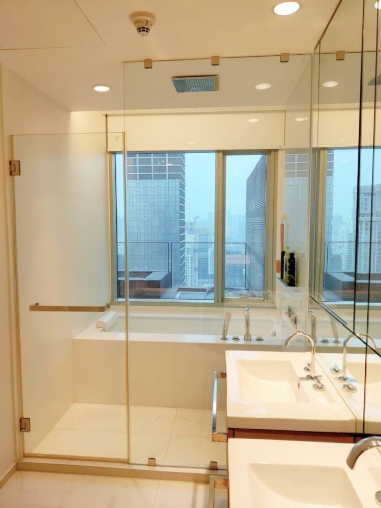 ✨👍🏻ขาย/เช่า 185 Rajadamri ,2 ห้องนอน ,ห้องDuplex , วิวพาโนรามา ,ใกล้ BTS ราชดำริ
