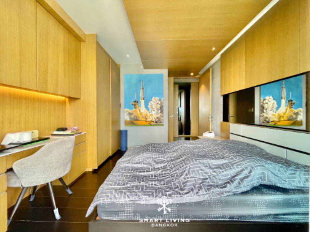 ห้องรีโนเวทสไตล์โมเดิร์น 2 ห้องนอน 181 ตร.ม. ที่185 ราชดำริ พร้อมพื้นที่นั่งเล่นแบบเปิด ห้องครัวใหม่ ระเบียงกว้าง มองเห็นวิวสวนลุมพินี เพียง 65 ล้านบาท