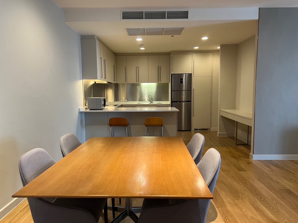 ✨ ให้เช่า Chatrium 2 bedrooms , big size unit, by the river near Shrewsbury international school , with many special offers
