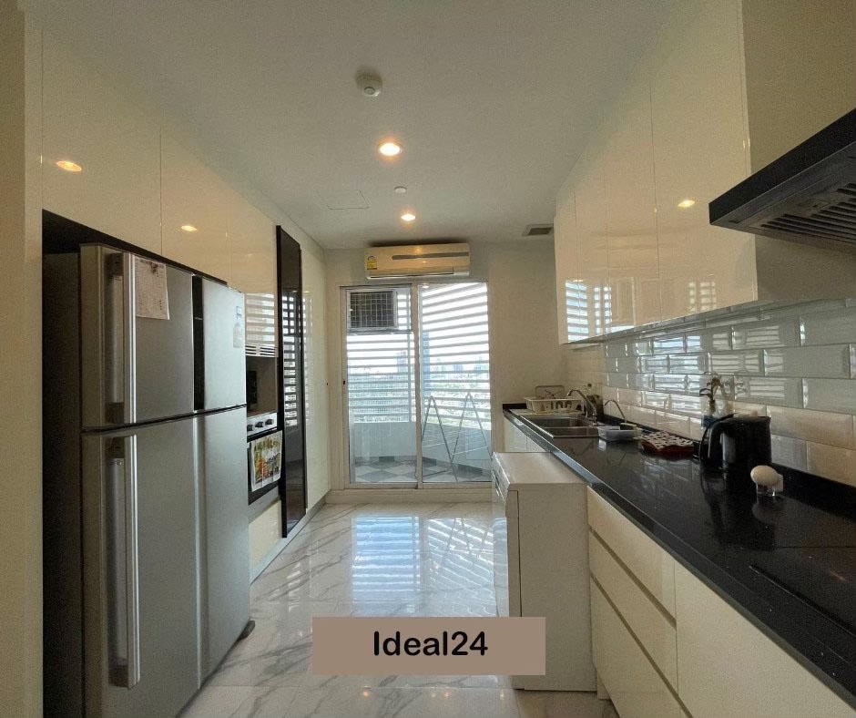 🌟เพนท์เฮาส์ 4 นอน 6 น้ำ 327 ตร.ม. ครัวปิด ระเบียงใหญ่ ห้องนั่งเล่นกว้าง ใกล้ BTS พร้อมพงษ์