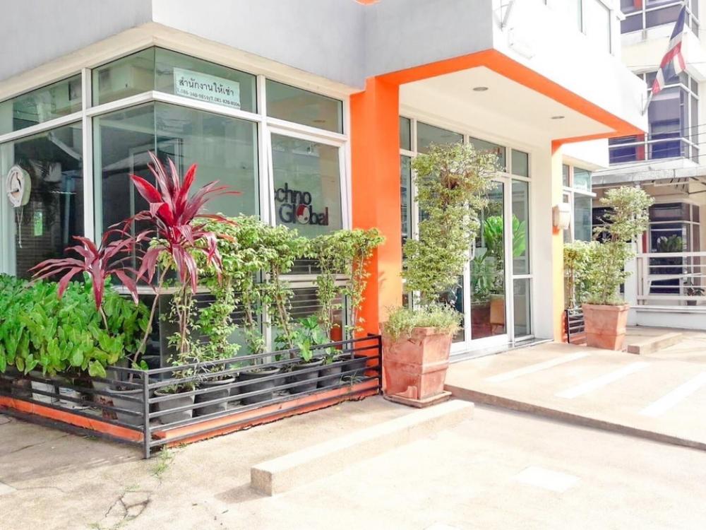 📢👇Office building for sale / rent , 5 storey with lift, near expressway and BTS, convenient in traveling many routes to center city