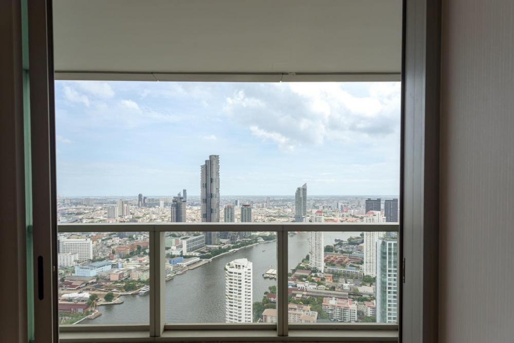 📢👇Relaxing in the luxury condominium by the river near Icon Siam,big balcony face the river, partly furnished
