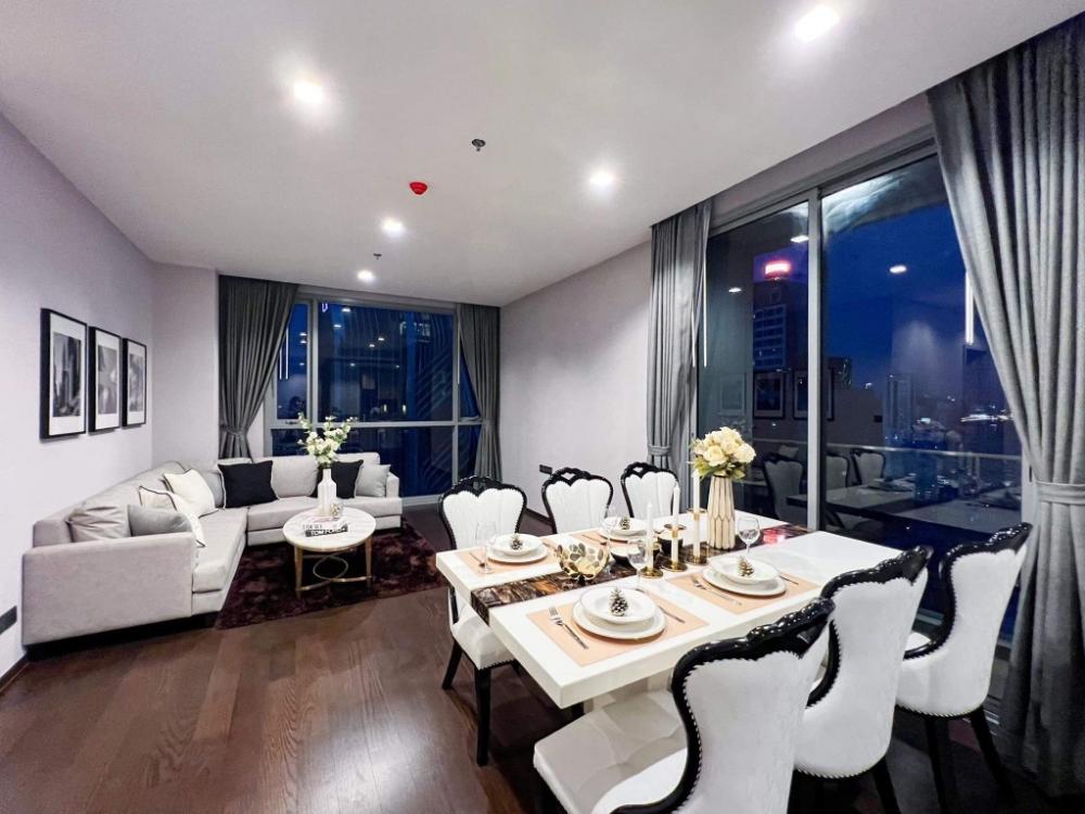 📢👇 Only a few units of 2-beds, 80 sqm at The Line Ratchathewi with charming nice modern , fully furnished, near Siam square