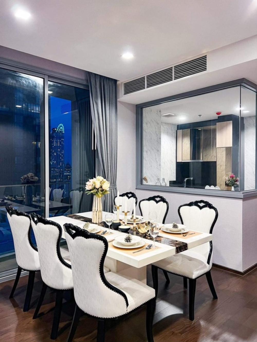 📢👇 Only a few units of 2-beds, 80 sqm at The Line Ratchathewi with charming nice modern , fully furnished, near Siam square