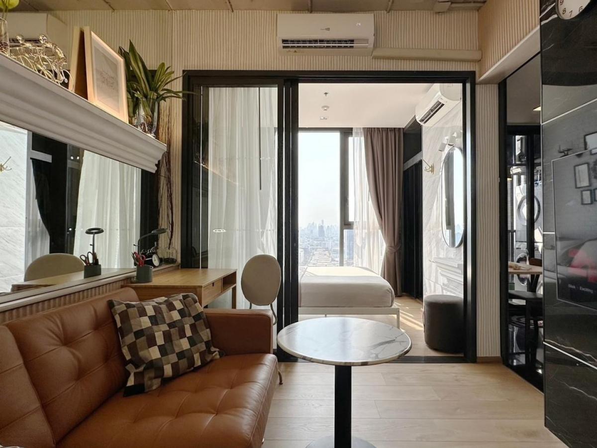 7 ‘s Good and more 📢👇 Good place , good for investment , good for living, good price , good decoration , good view, good appliances close to Jatujak park, and Sunday market.