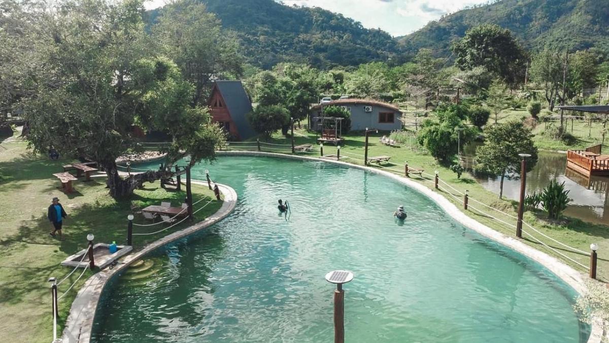 ขายรีสอร์ตนครนายก โฉนดครุฑแดง 6 ไร่ 2 งาน 26 ห้อง ใบอนุญาตครบ พร้อมดำเนินกิจการ