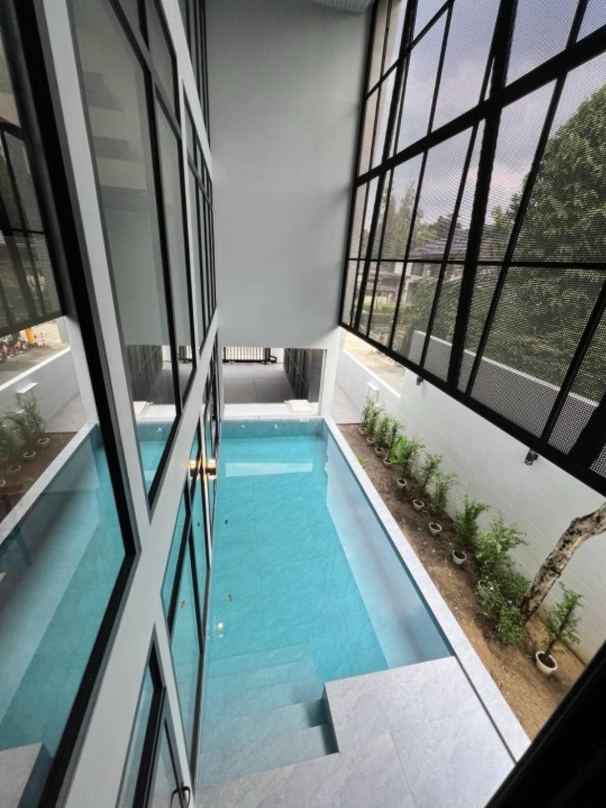 📢👇ขาย บ้านเดี่ยว 3 ชั้น สร้างใหม่ พร้อมสระว่ายน้ำ และ ที่ชาร์ทรถไฟฟ้าEV