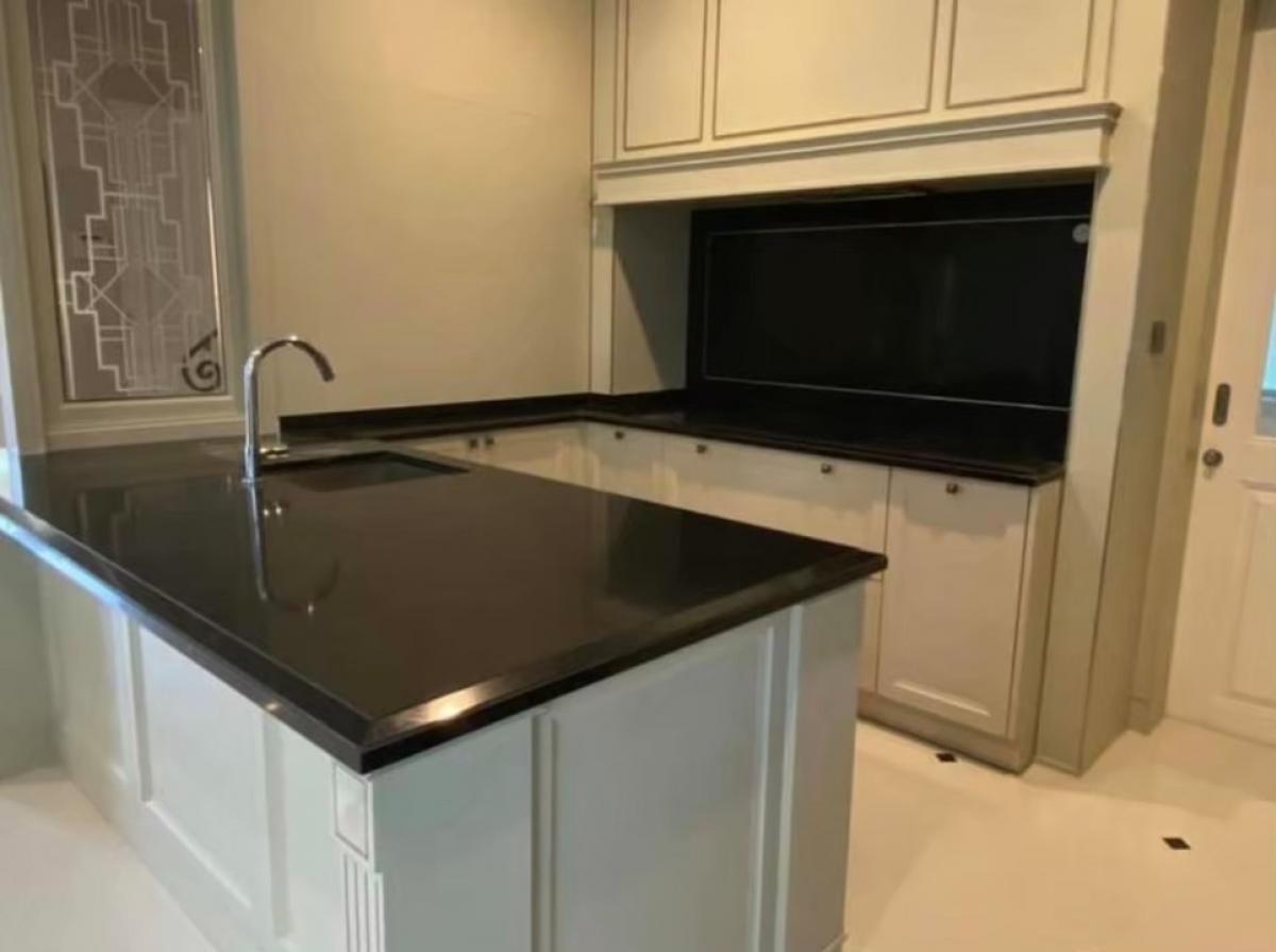 📢👇Living in good compound where located near Mega Bangna, Suvarnabhumi airport