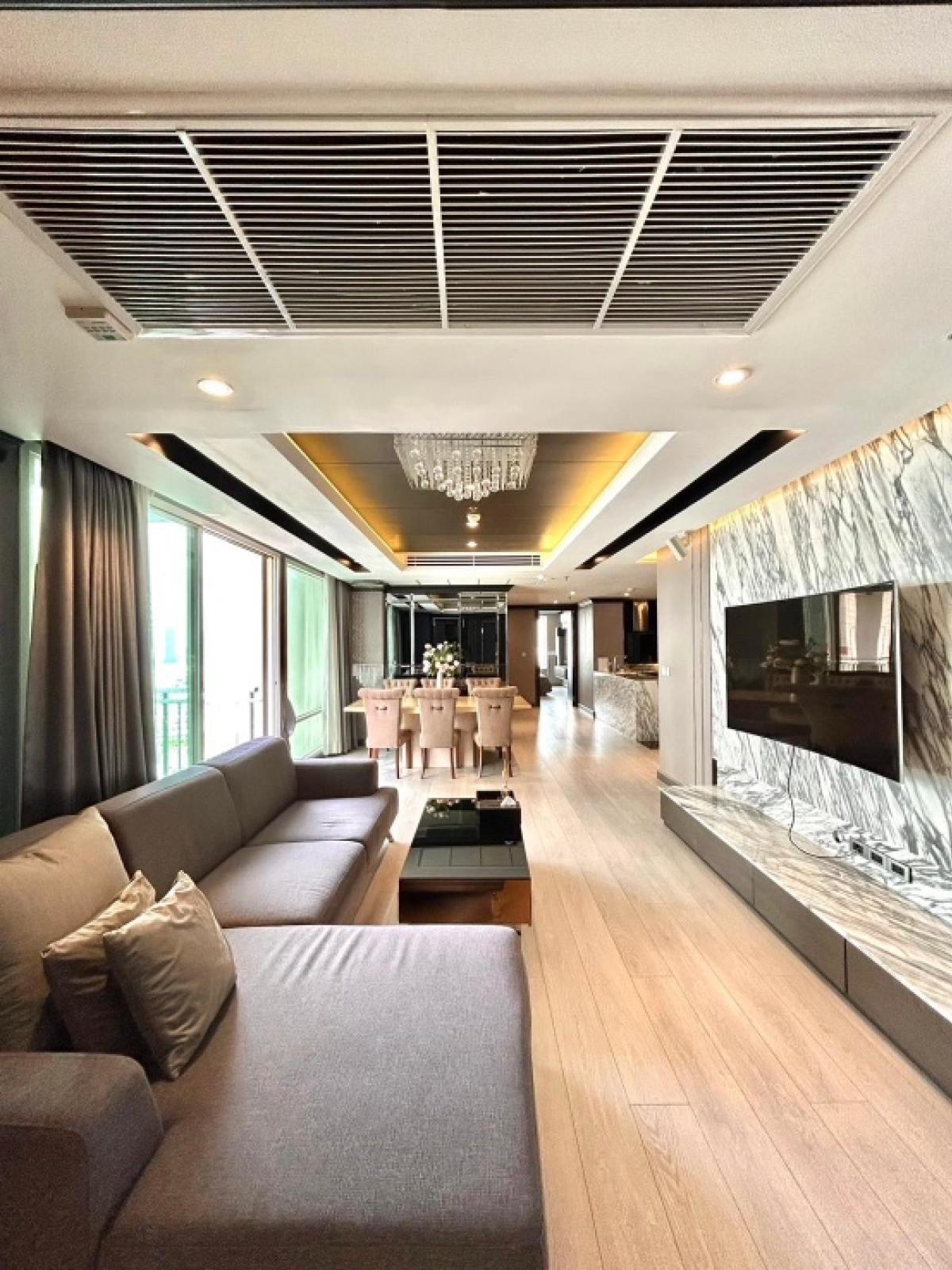 📢👇 Room for sale with tenant contract ends May 29, 2026. (rent 78,000 baht) Ideal for living or investment , fully furnished, unblocked view.