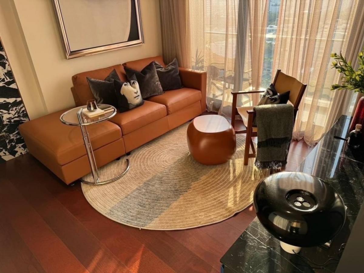 📢👇 Sell with tenant til July 26 at one of a modern luxury condo in Thonglor, designed by: Thailand s Best interior designer Khun Ticha “Best Luxury Home Staging“Fully furnished ,  nice layout, concierge, limousine service to BTS , near - Strabu