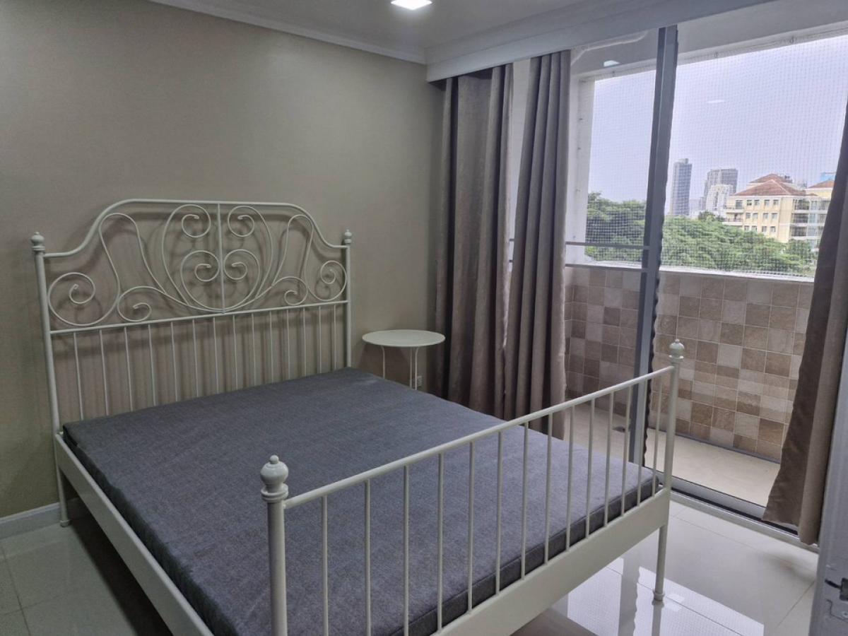 📢👇Newly renovated unit for family, located in Em District, balconies in all rooms. , ready to move in