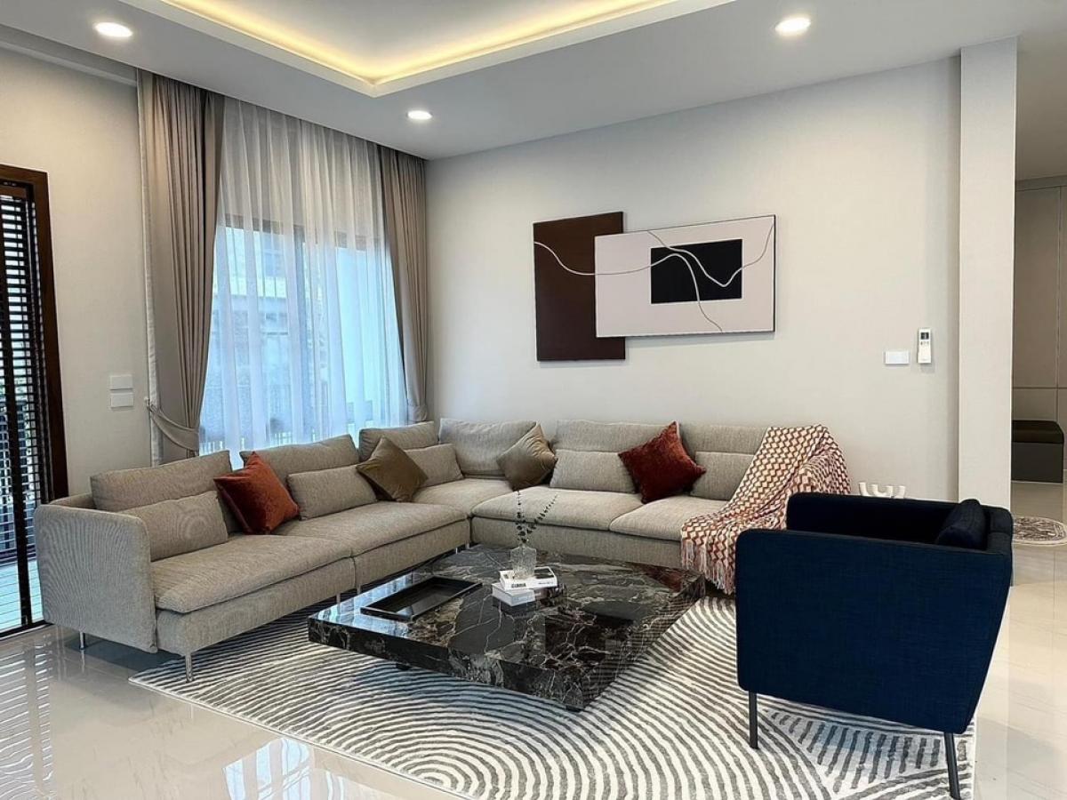 📢👇 Brand new corner house in new compound,  fully furnished, near Mega Bangna❌Pet not allowed ❌Non smoking tenant❌ No company registration accepted