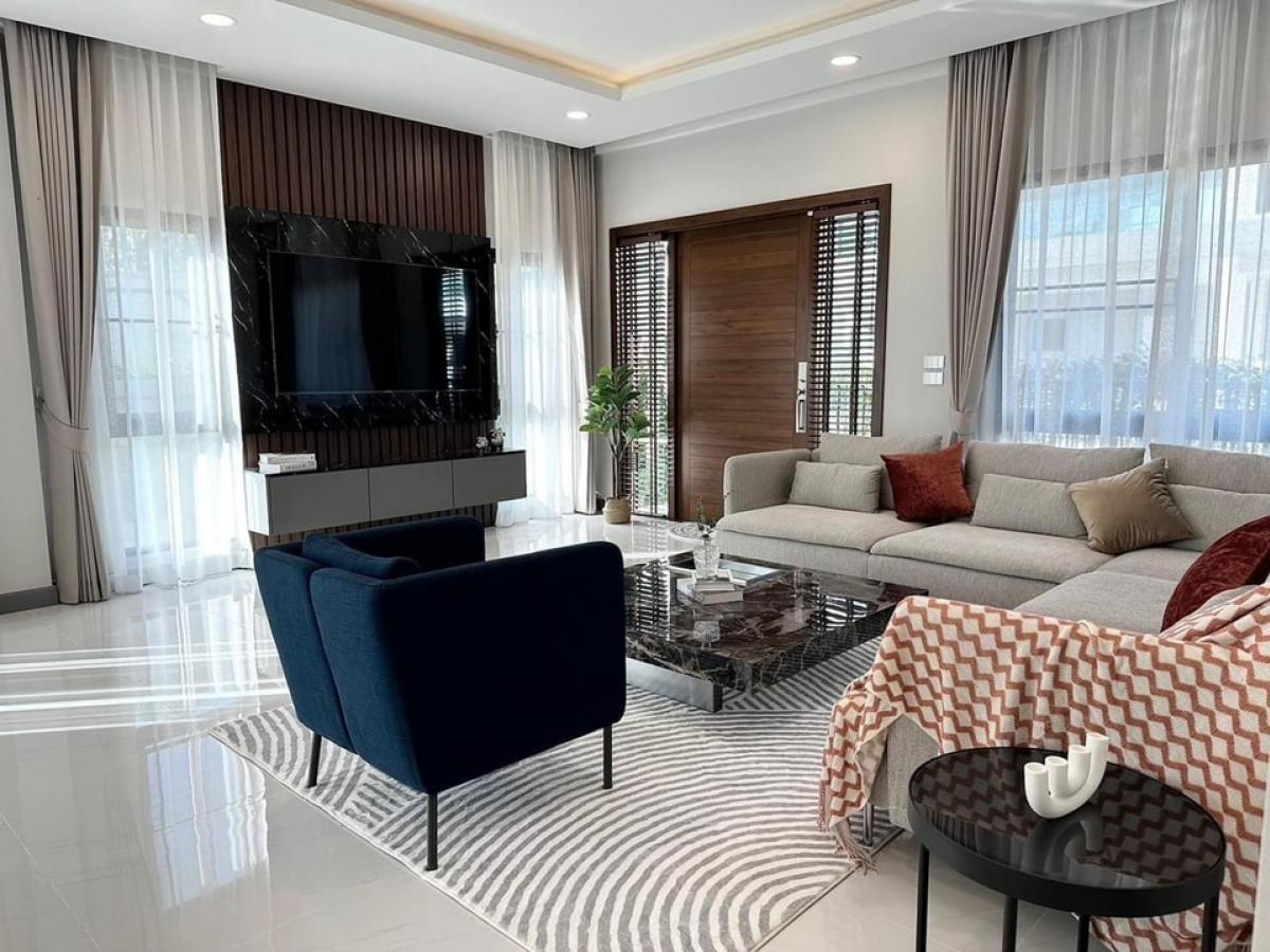 📢👇 Brand new corner house in new compound,  fully furnished, near Mega Bangna❌Pet not allowed ❌Non smoking tenant❌ No company registration accepted