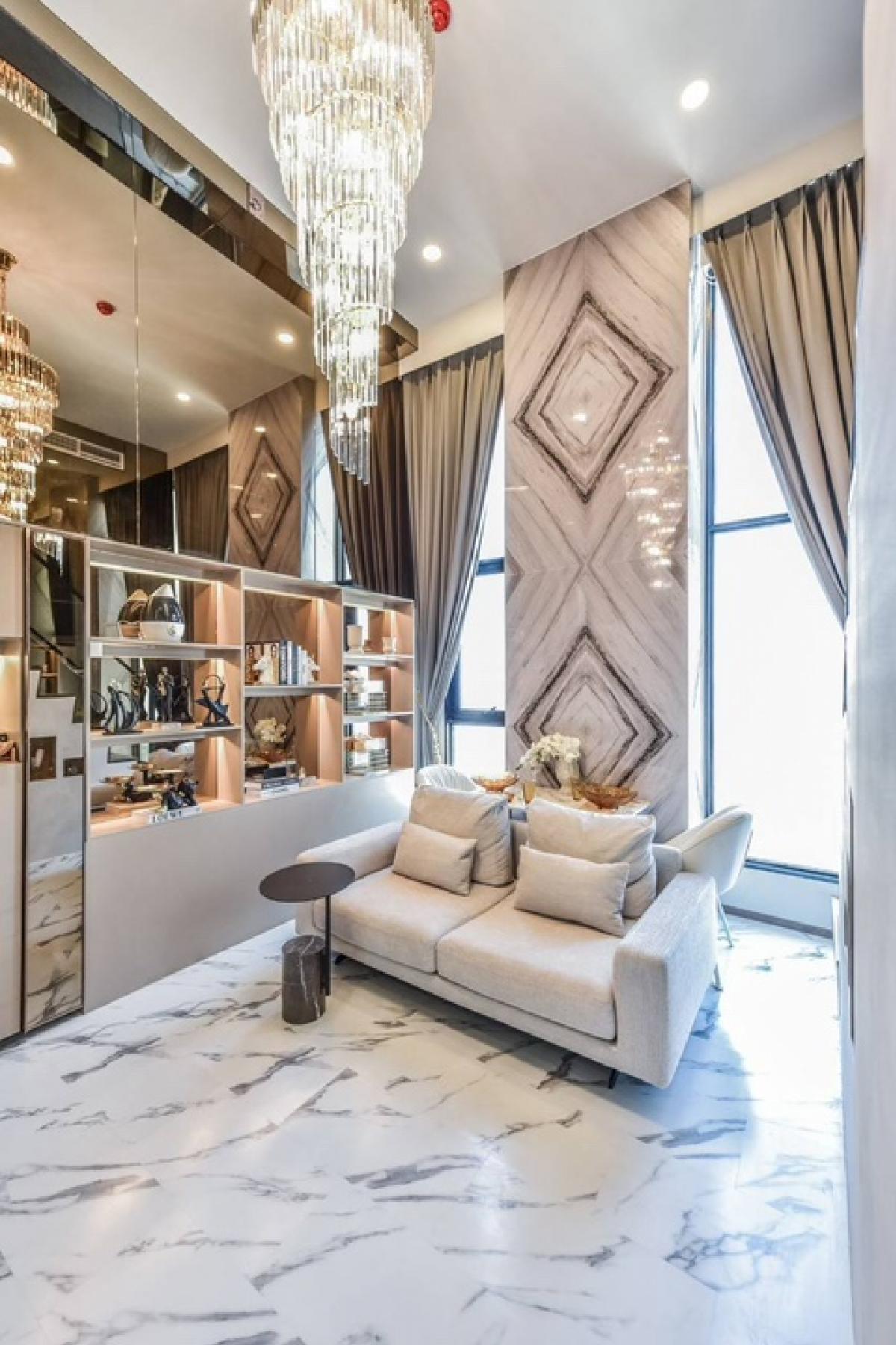 📢👇Duplex unit for rent at Park Origin Ratchathewi, nice decoration, unblocked view, near Siam Square, MBK mall, Chulalongkorn university.very good location as connected to 4 electric train lines (MRT Blue Line - BTS Green Line - MRT Orange Line - Airport