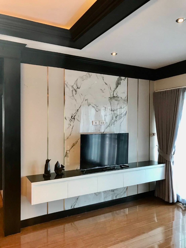 ขาย พร้อมผู้เช่าถึง ธันวาคม 2569
Sathorn Gardens 2ห้องนอน รีโนเวทใหม่ ตกแต่งสวย เฟอร์นิเจอร์ครบ ใกล้สวนลุมพินี ใกล้รถไฟฟ้า พร้อมเข้าอยู่