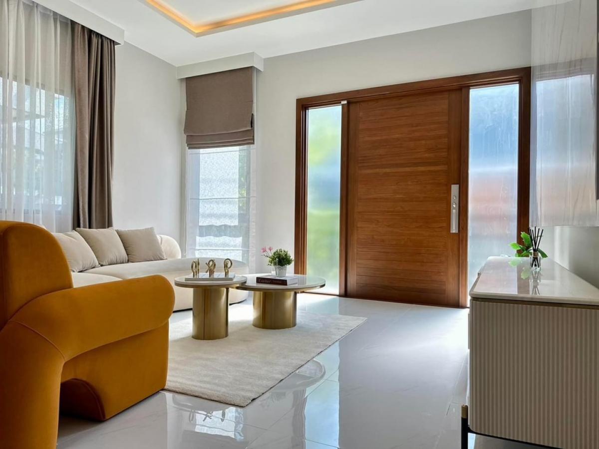 📢👇Brand new house in new compound,  fully furnished, near Mega Bangna at The City Bangna (new project)