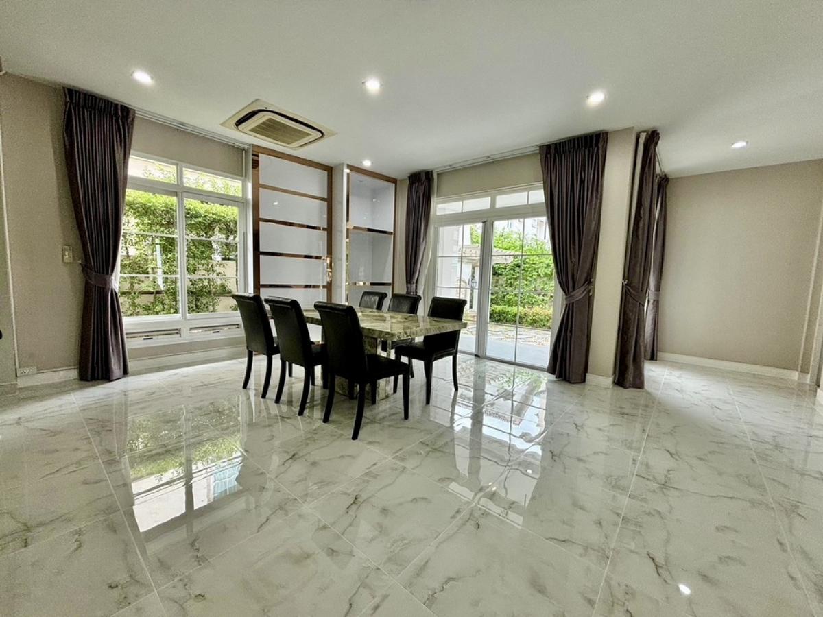 📢👇For rent / sale Nantawan Bangna KM 7, house in good position as infront of the garden. Near Ikea, Mega Bangna
