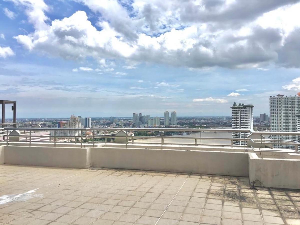 📢👇 Living and relaxing by the river in penthouse triple floors with your family and pet , extra big balcony, bare shell, decorate your own style