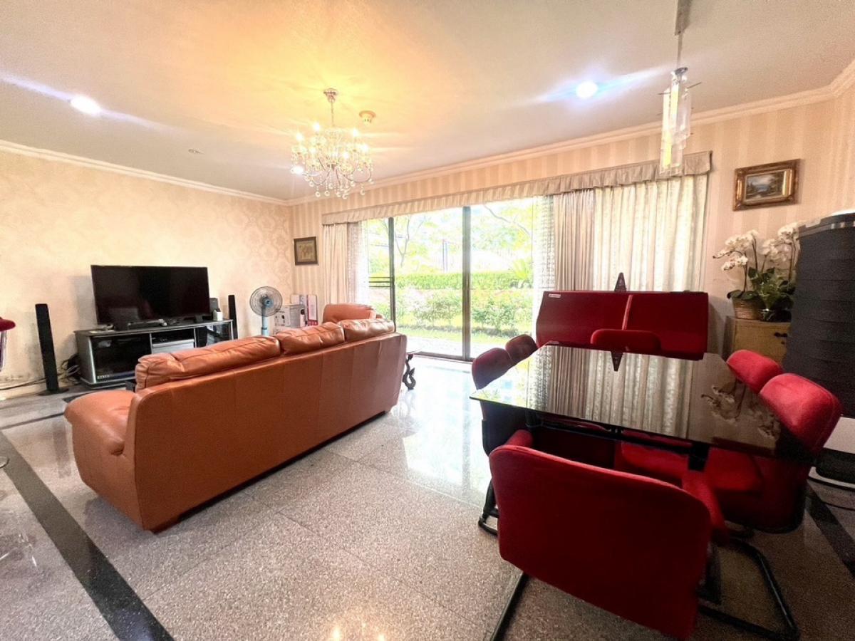 📢👇Big size of 2 beds with garden view, located near Central Chidlom, Central Embassy, Central World.