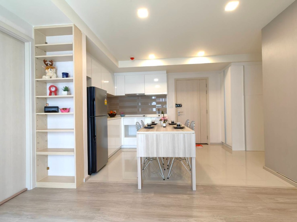 📢👇Available Mid of July For sale / rent petfriendly condo near Central Rama 9, corner unit, fully furnished