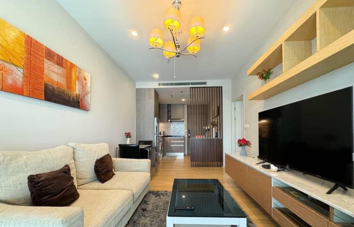 📢👇Reasonable and worth price for living or investing at Noble Refine Sukhumvit 26, located in Em District area, nice decoration, unblocked view.