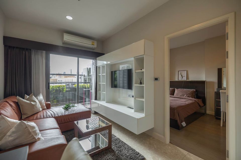 Special price !The crest Sukhumvit 34 1 bedroom Fully furnished close to bts thonglor