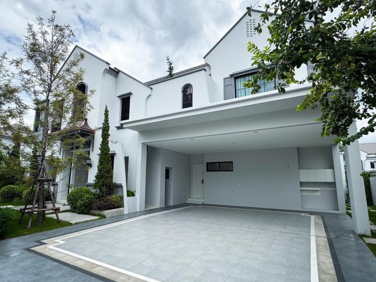 📢👇 New corner house for rent , never occupied, located in Nantawan Rama 9 - New Krungthepkreetha, a luxury compound with excellent security. Close to Brighton International School, Wellington International School, and Suvarnabhumi Airport. Fully furnished