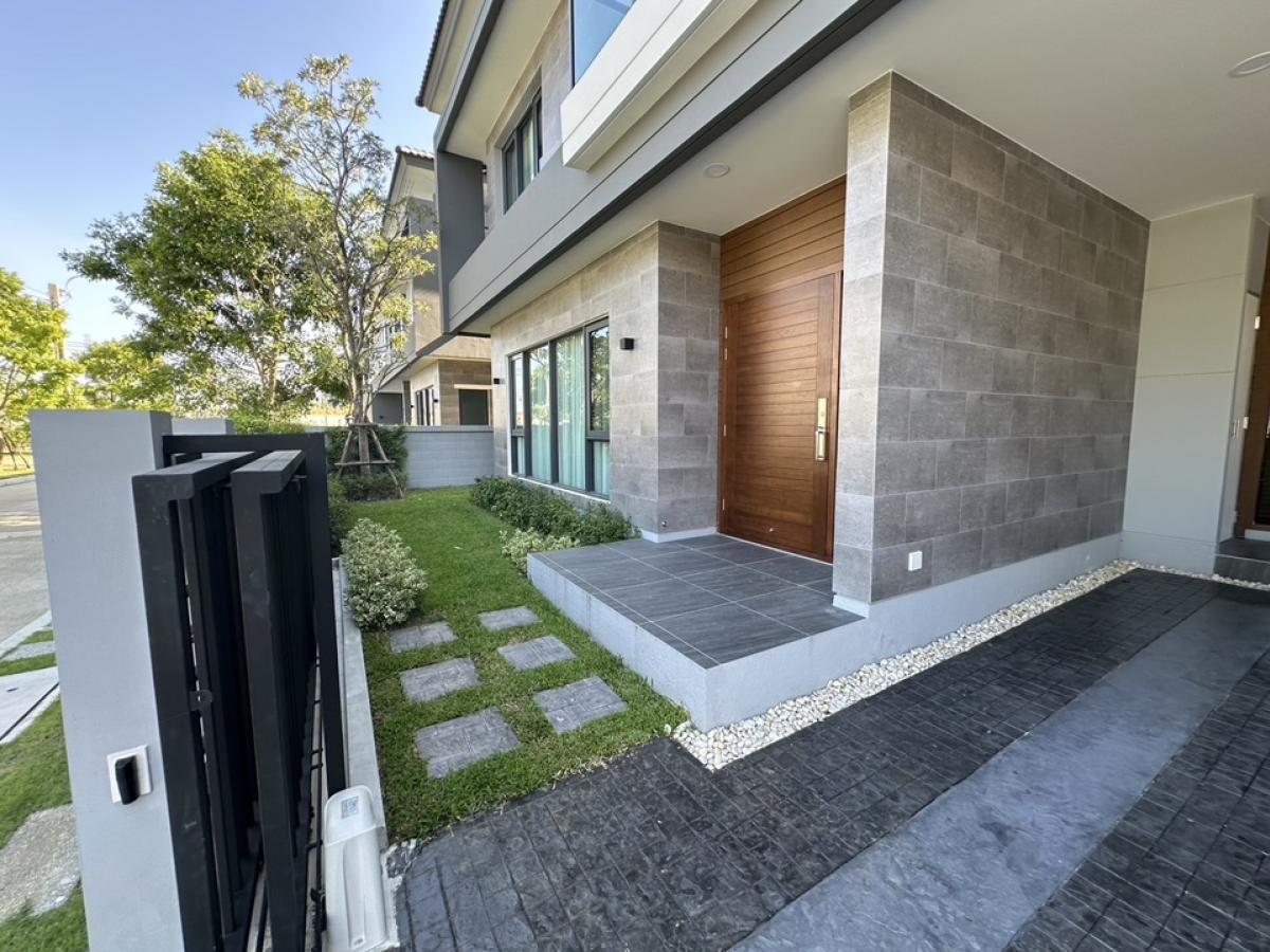 📢👇 Brand new  house in new compound, face the garden, fully furnished, near Mega Bangna❌Pet not allowed ❌Non smoking tenant❌ No company registration accepted