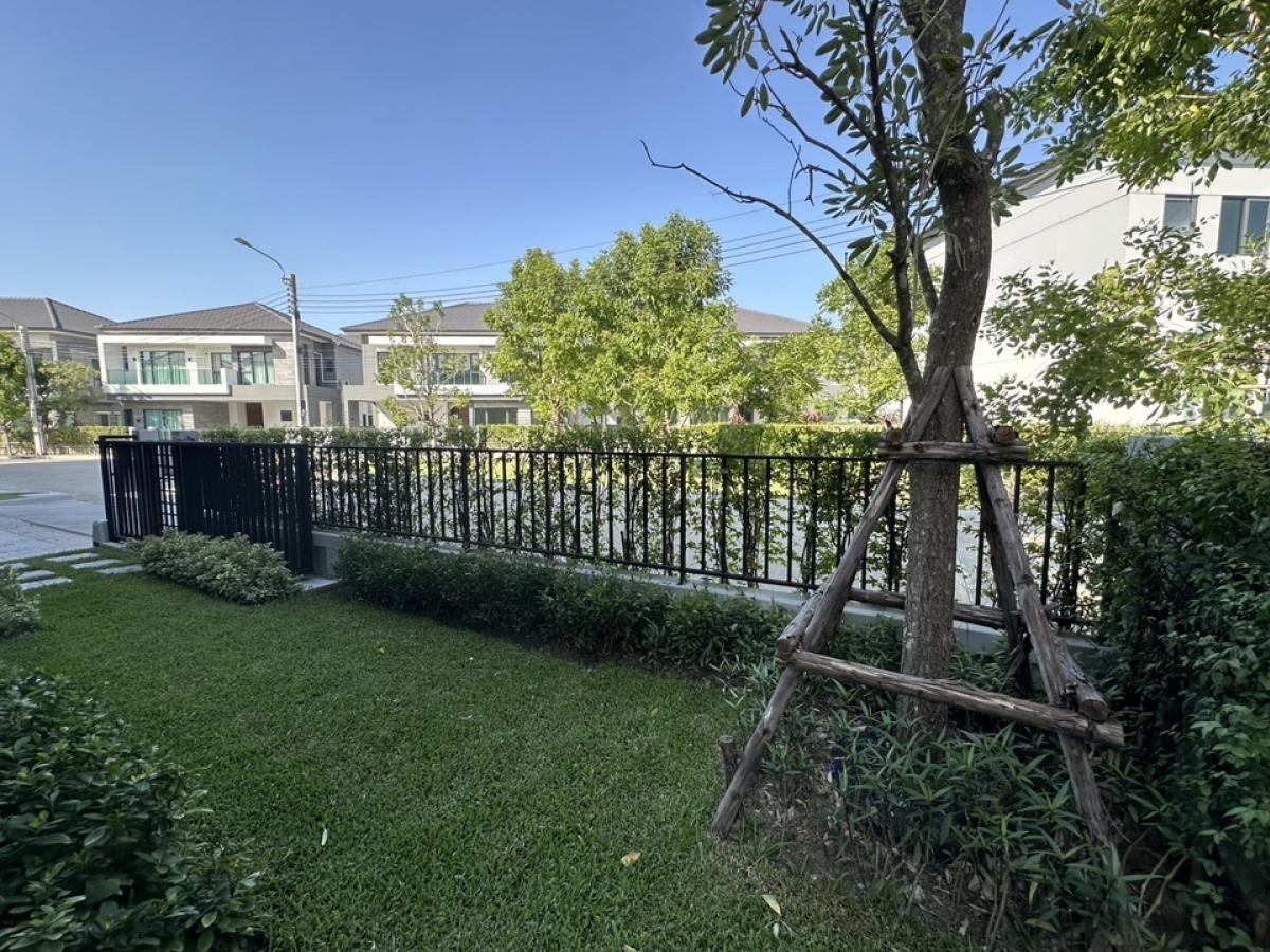 📢👇 Brand new  house in new compound, face the garden, fully furnished, near Mega Bangna❌Pet not allowed ❌Non smoking tenant❌ No company registration accepted