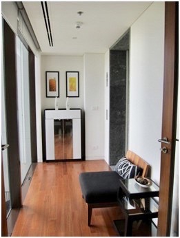 Hansar Rajadamri for rent! Luxury service apartment 1 bedroom Huge size near Lumpini park close to BTS rajadamri
