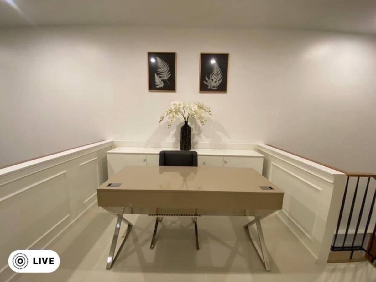 📢👇Duplex 2 beds for rent, near BTS Chong Nonsi