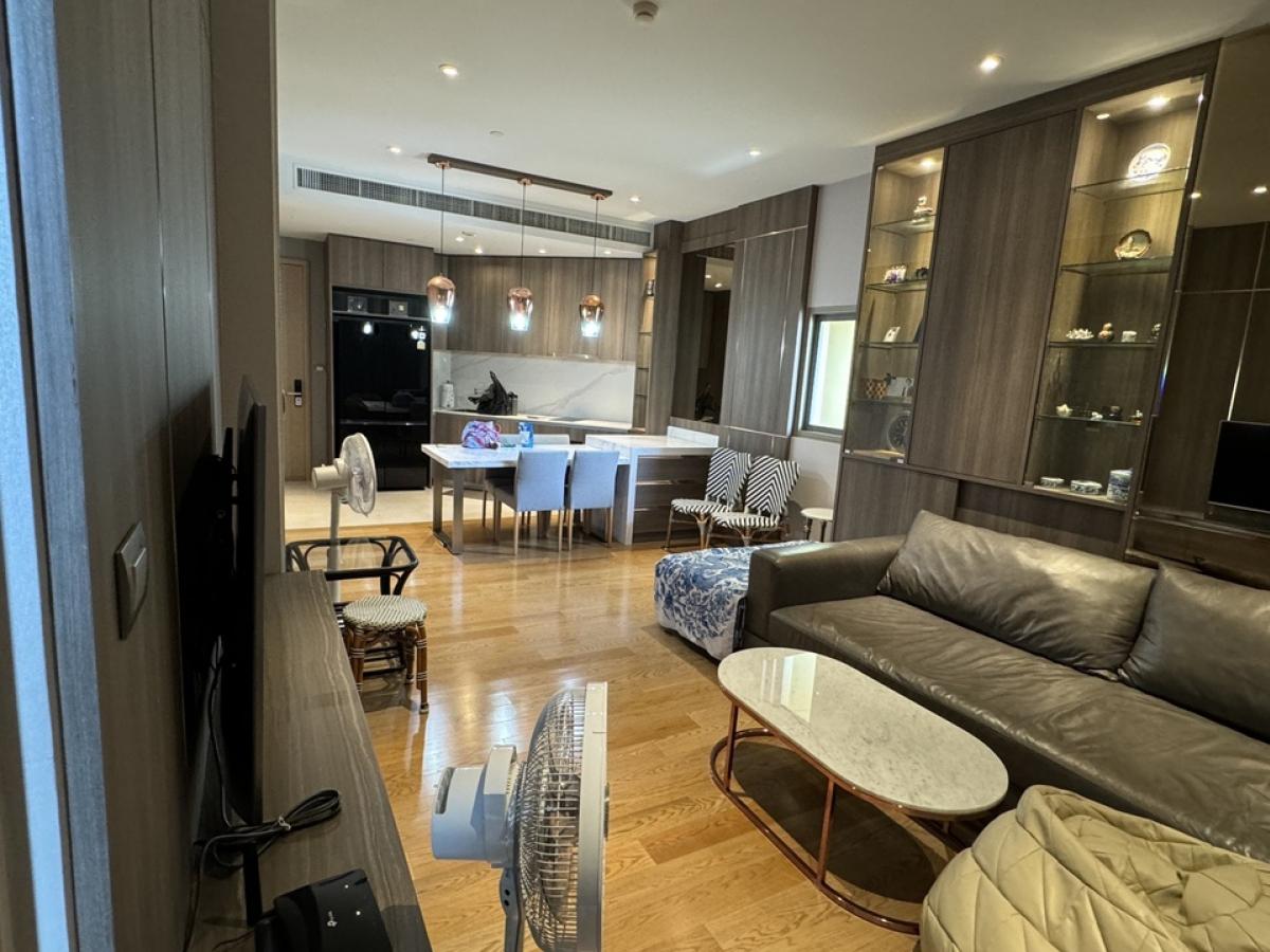 📢👇 Luxury condo by the river at Magnolia Waterfront Residences , located beside Icon Siam,  river view at the balcony, modern desire, fully furnished, ready to move in
